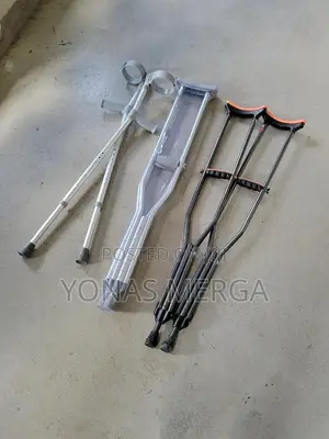 Underarm Crutches Pads Rubber Handle Non-Skid Feet Walking