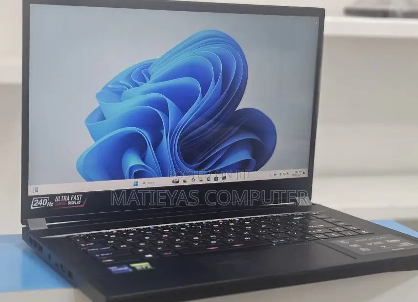 New Laptop MSI GS66 Stealth 10SGS 16GB Intel Core I7 SSD 1T