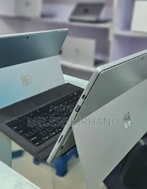 New Laptop Microsoft Surface Pro 5 8GB Intel Core I5 SSD 256GB
