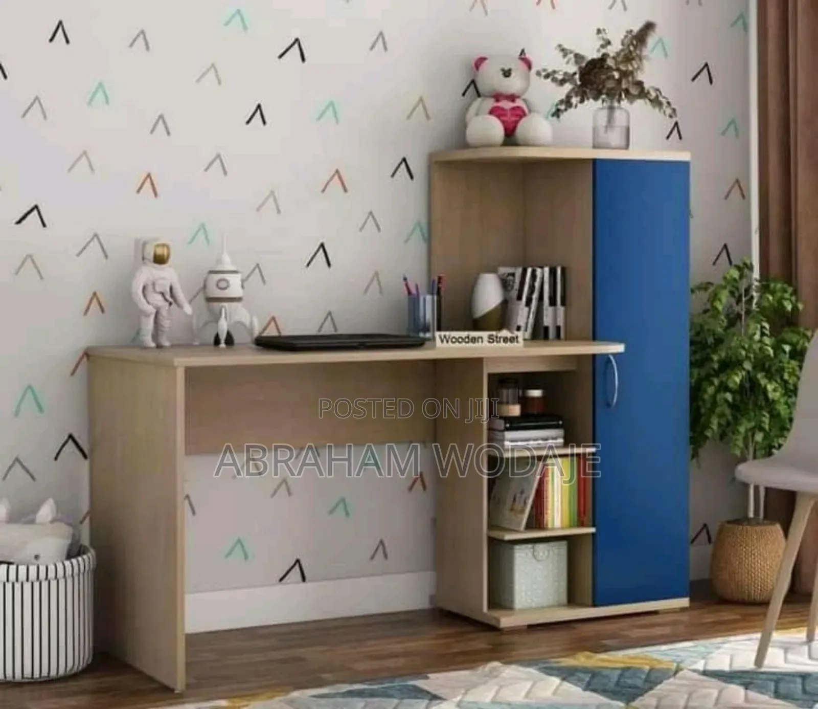 Smart Reading Table