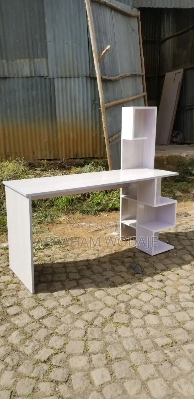 Smart Reading Table