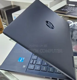 New Laptop HP Pavilion X360 8GB Intel Core I5 SSD 512GB