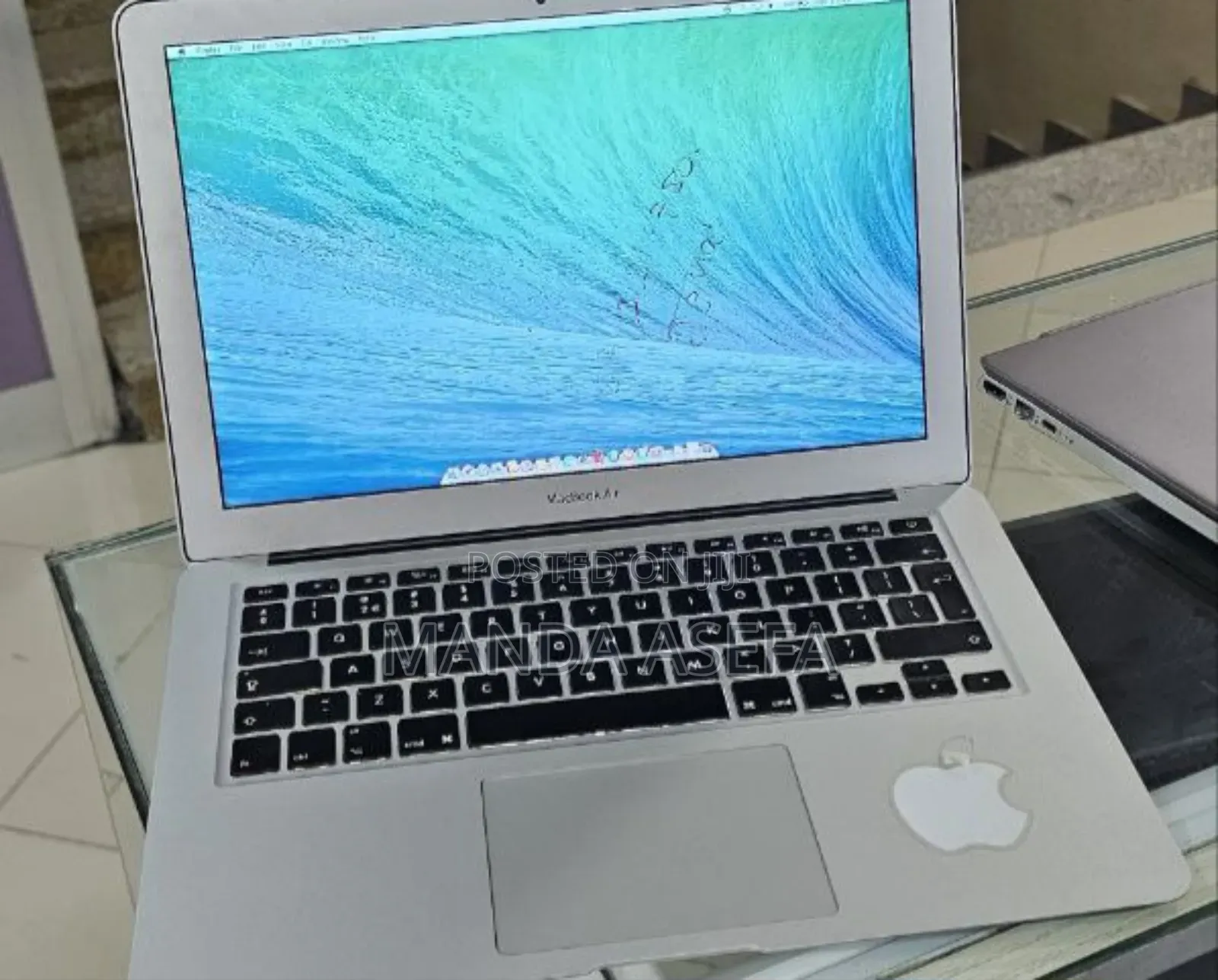 New Laptop Apple MacBook Air 4GB Intel Core I5 SSD 128GB