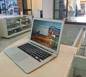 New Laptop Apple MacBook Air 2017 8GB Intel Core I5 SSD 128GB