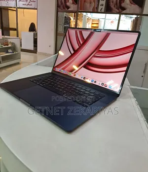New Laptop Apple MacBook Air 2023 M2 8GB Apple M2 SSD 512GB