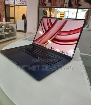 New Laptop Apple MacBook Air 2023 M2 8GB Apple M2 SSD 512GB