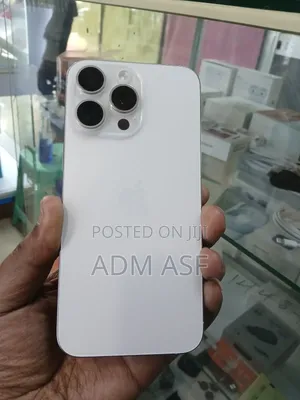 Apple iPhone 15 Pro Max 256 GB White