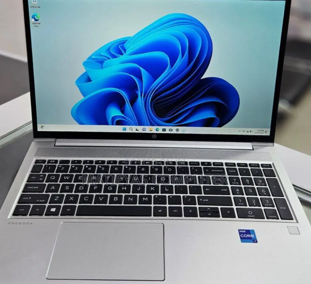 New Laptop HP ProBook 450 G8 16GB Intel Core I7 SSD 512GB