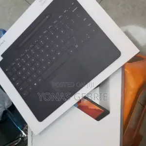 New Laptop Microsoft Surface Pro 32GB Intel Core i7 SSD 512GB