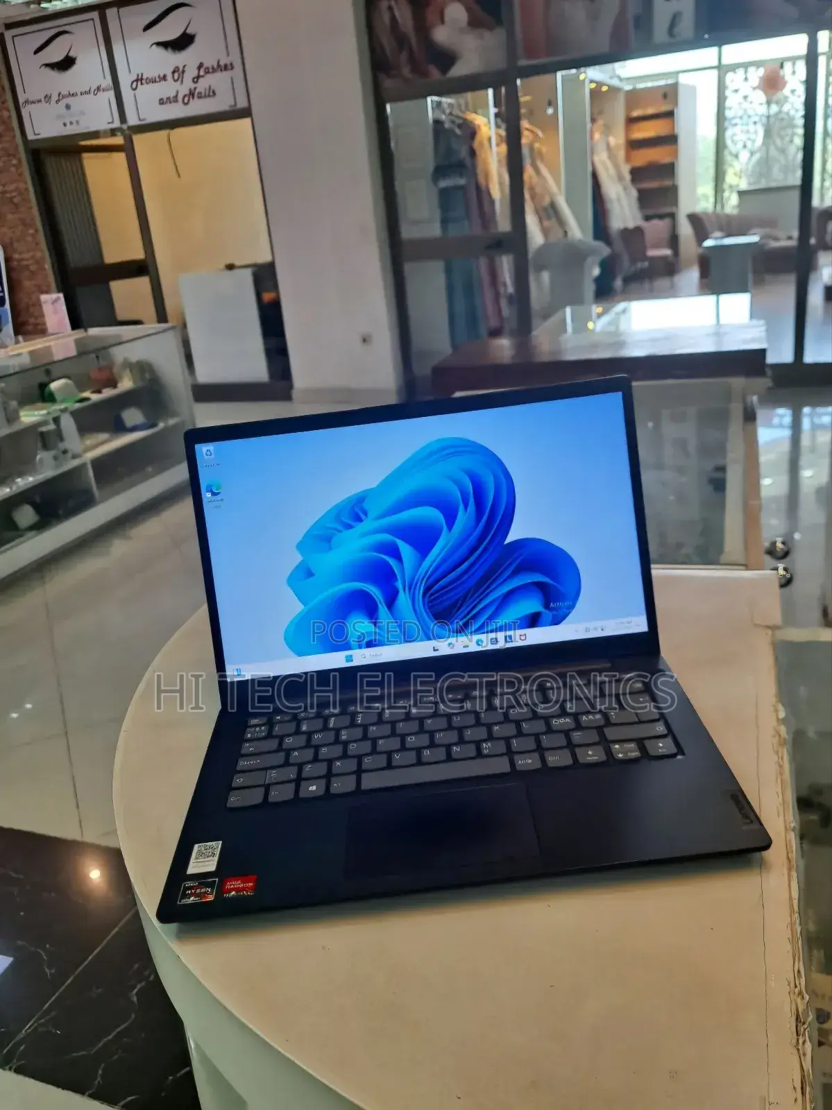 New Laptop Lenovo Ideapad 3 8GB AMD Ryzen 3 SSD 256GB