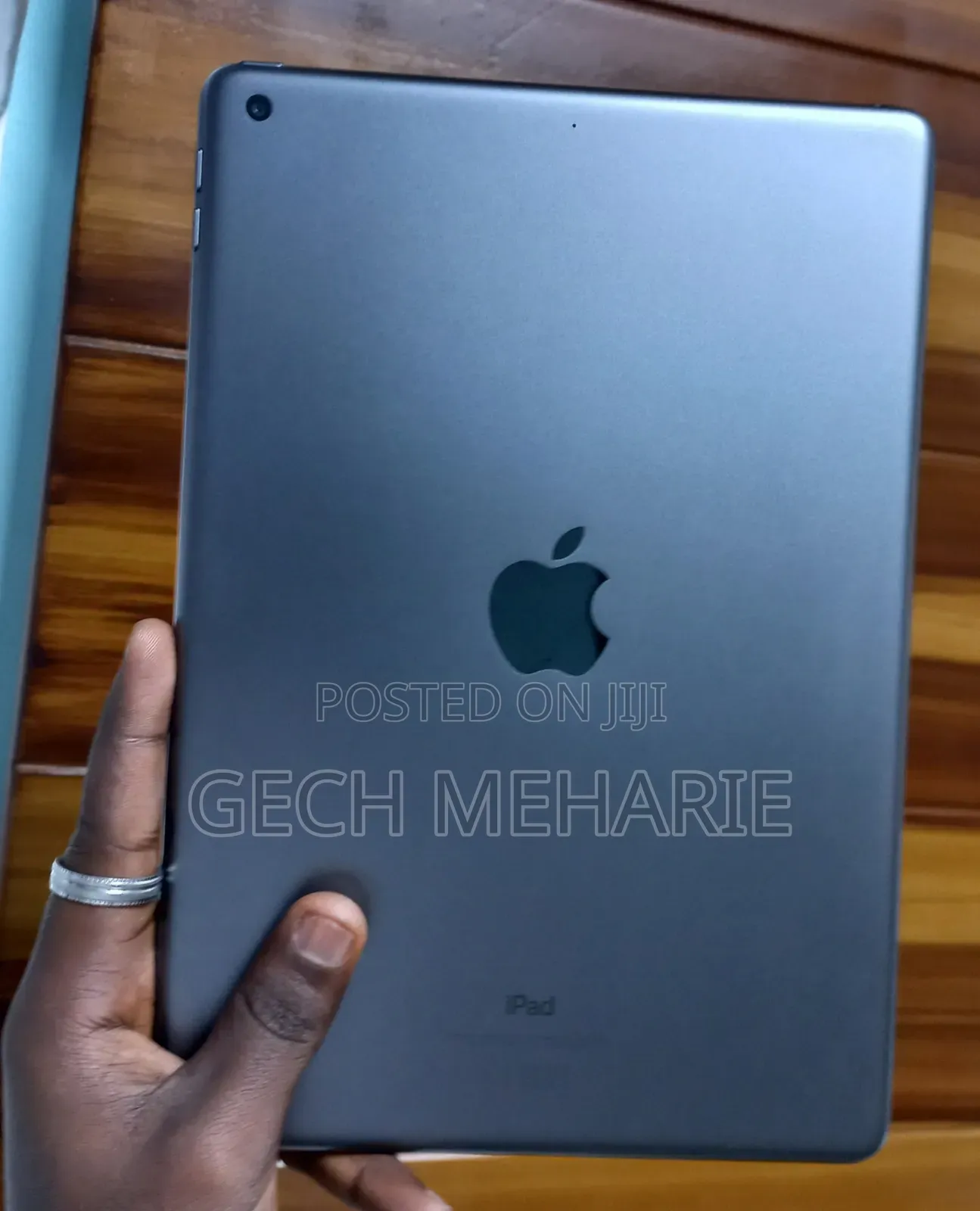 New Apple iPad 10.2 (2020) Wi-Fi 64 GB