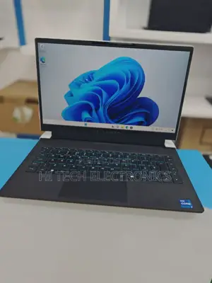 New Laptop Dell Alienware 17 R2 32GB Intel Core I7 SSD 1T