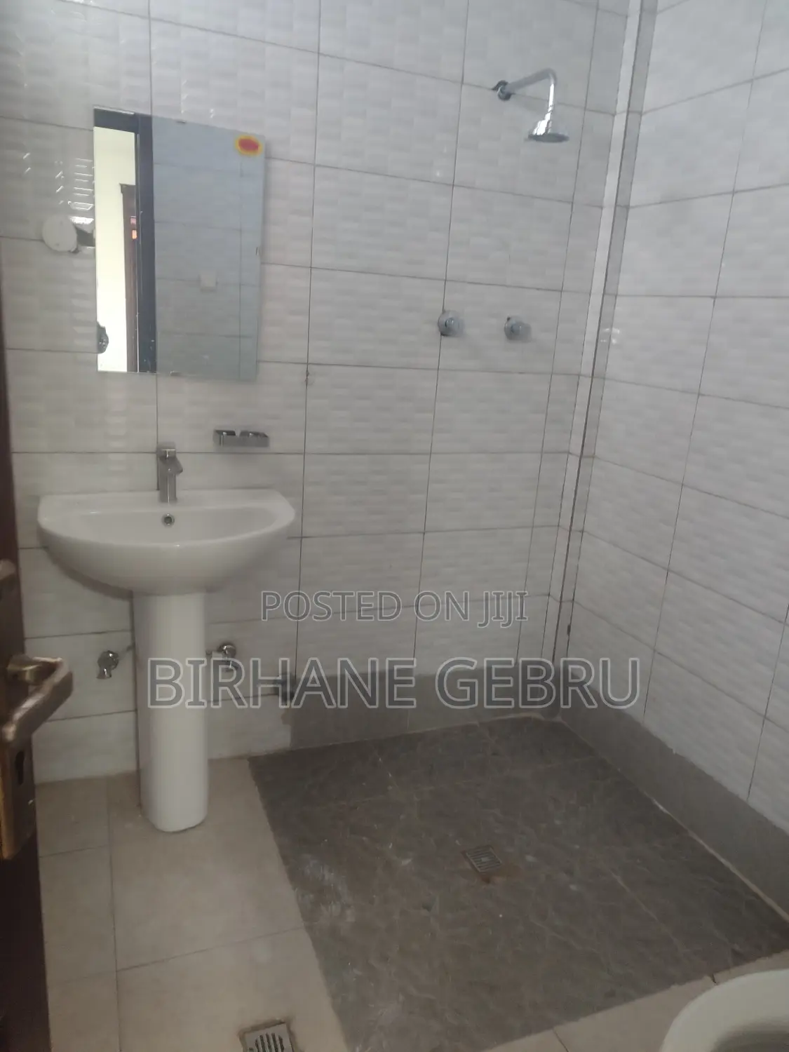 1bdrm House in Studio For Rent, Bole for rent