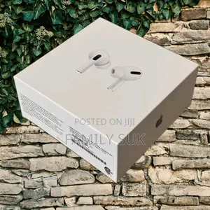 Airpod Pro Earbud Equipped With Transparency Mode