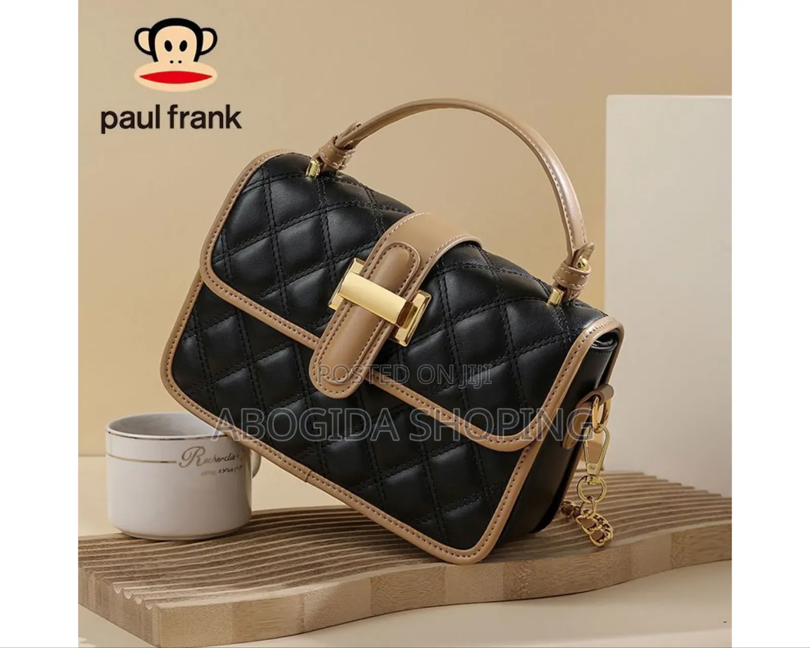 Sophisticated Women’S Handbag With Bold Details