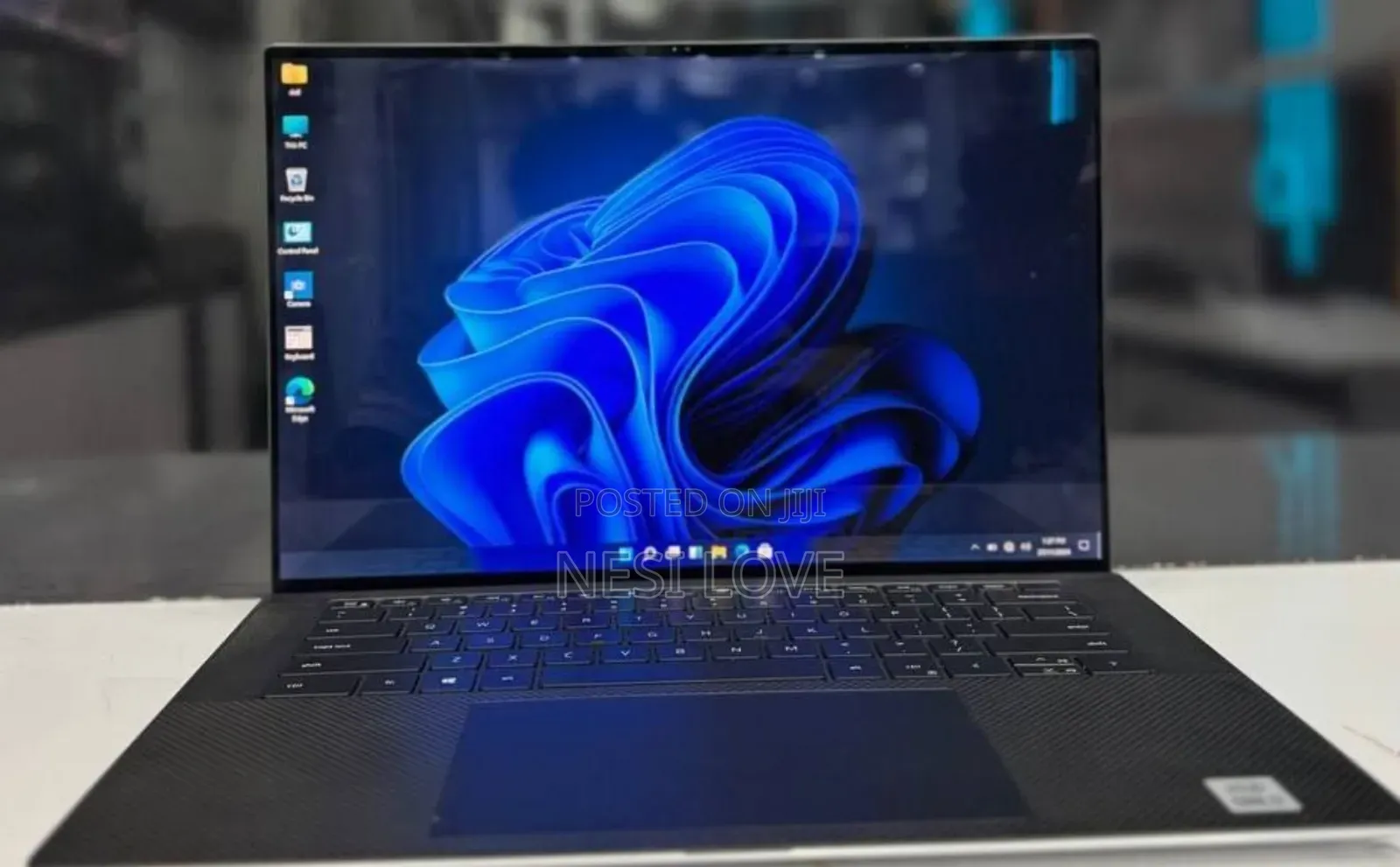 New Laptop Dell XPS 15 16GB Intel Core i7 SSD 512GB