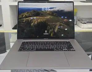 New Laptop Apple MacBook Pro 2019 32GB Intel Core I9 SSD 1T