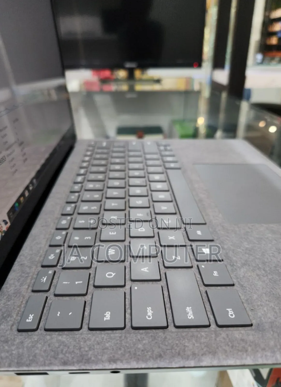 New Laptop Microsoft Surface Laptop 3 8GB Intel Core I5 SSD 256GB