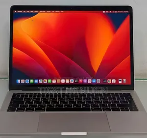 New Laptop Apple MacBook 2017 8GB Intel Core I5 SSD 256GB