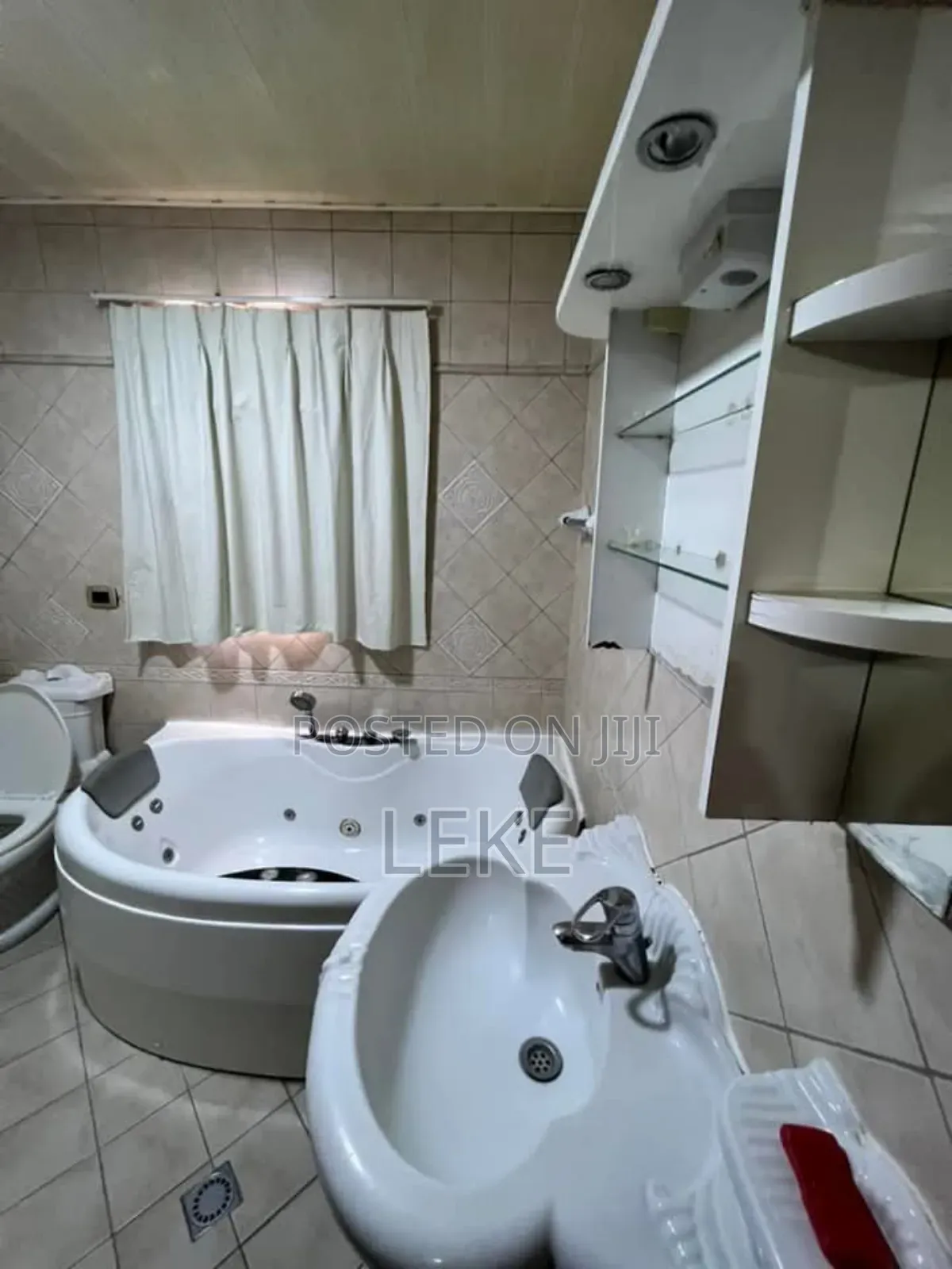 5bdrm House in Bole for rent