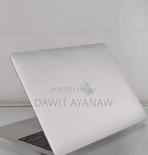 New Laptop Apple MacBook Pro 2017 8GB Intel Core I5 SSD 256GB