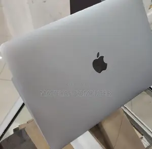 New Laptop Apple MacBook Air 2019 8GB Intel Core I5 SSD 256GB