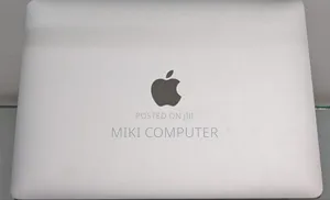 New Laptop Apple MacBook Pro 2017 8GB Intel Core I5 SSD 256GB