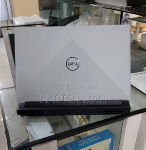 New Laptop Dell G15 5511 16GB AMD Ryzen 7 SSD 512GB