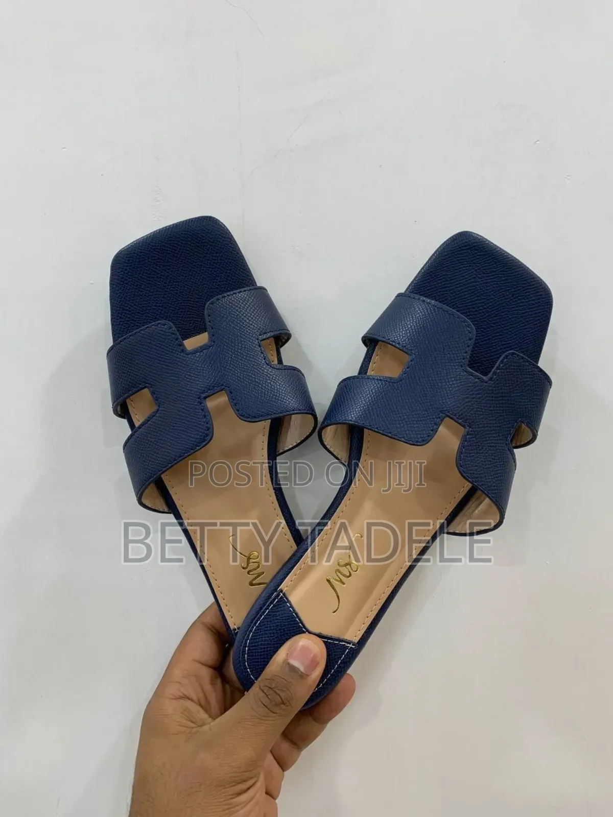 Women's Shoe
