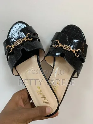 Women's Shoe