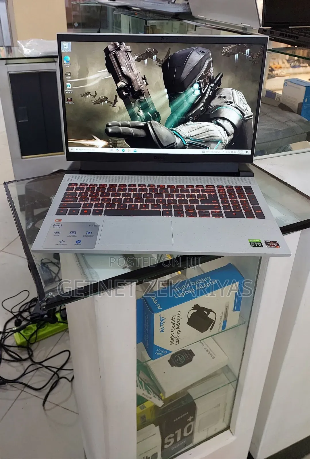 New Laptop Dell G15 5535 16GB AMD Ryzen 7 SSD 512GB