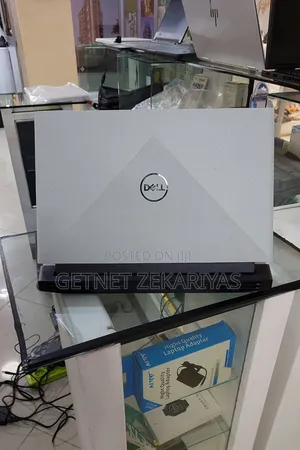 New Laptop Dell G15 5535 16GB AMD Ryzen 7 SSD 512GB