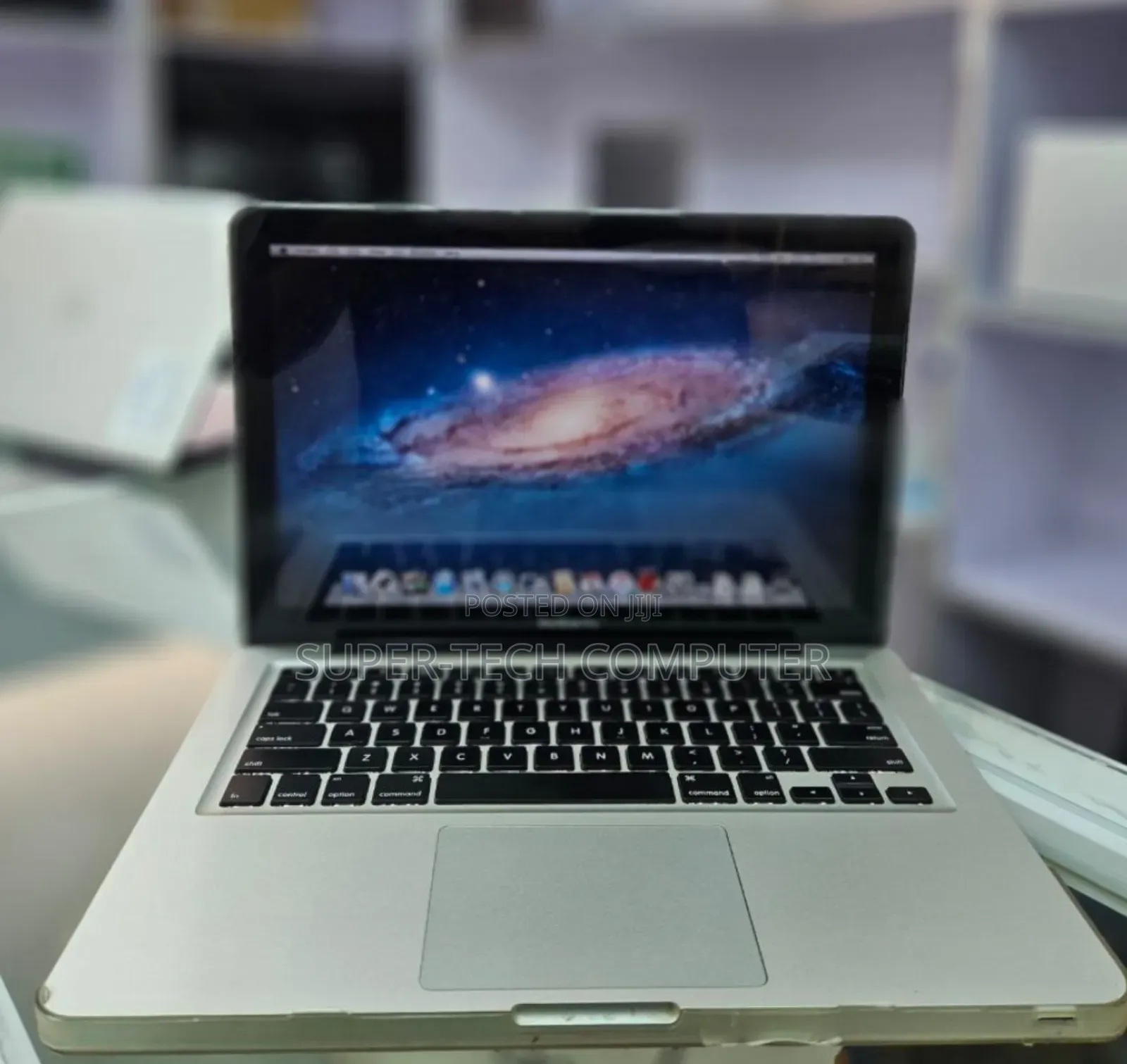 New Laptop Apple MacBook Pro 2011 4GB Intel Core I7 HDD 500GB
