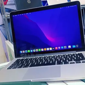 New Laptop Apple MacBook Pro 2015 8GB Intel Core I7 SSD 256GB