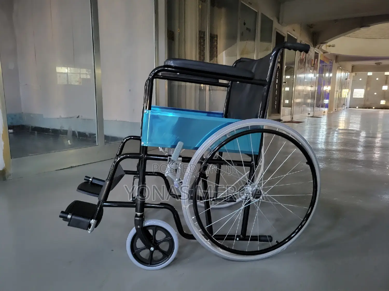 Self-Propelling Wheelchair齒wheelchair黑wide Seat Wheelchair