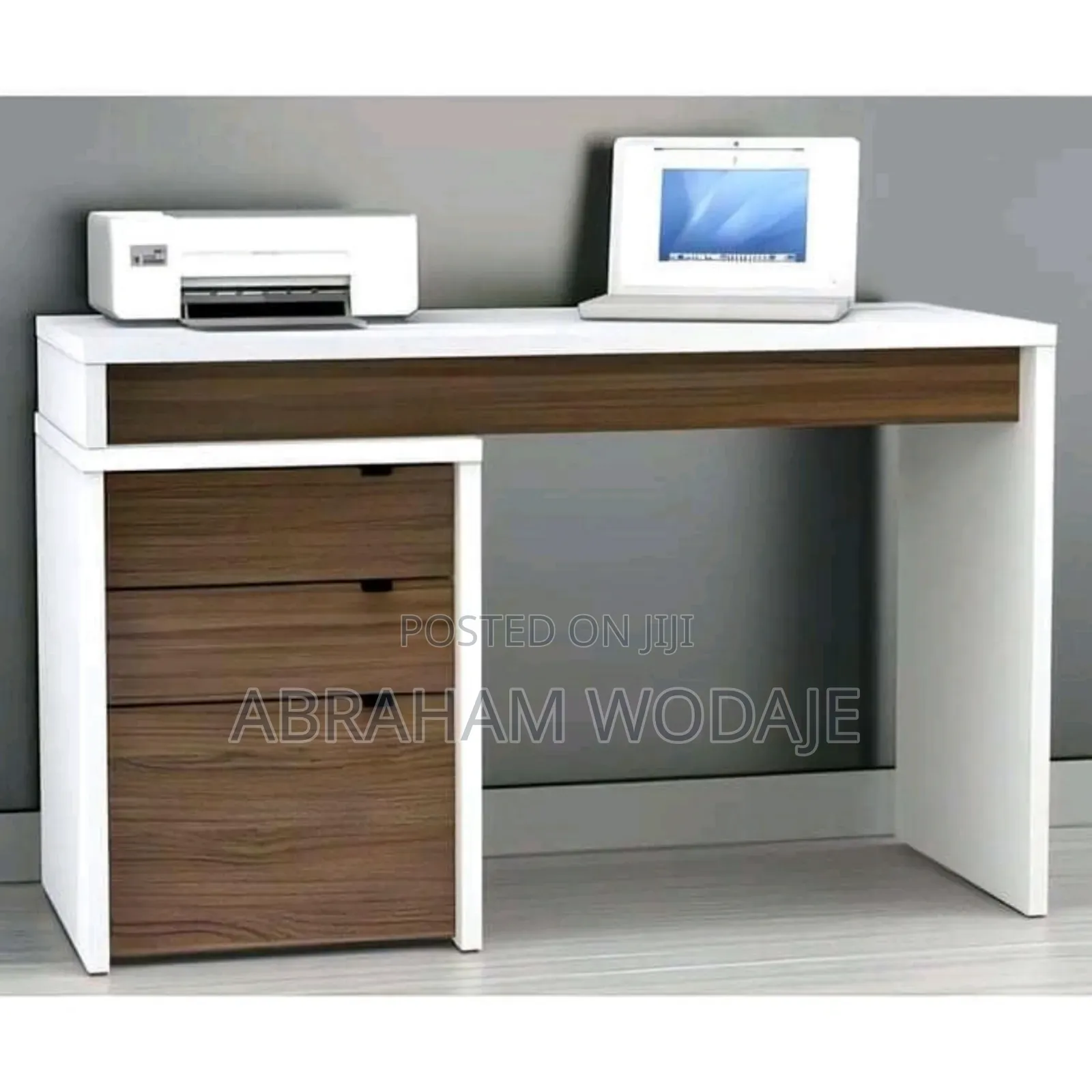 Modern Reading Table