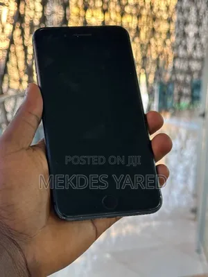 New Apple iPhone 8 Plus 64 GB Black