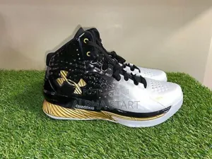 Under Armour Curry 1 Retro
 Made in Vietnam