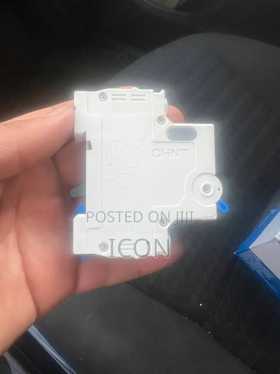 CHNT Breaker