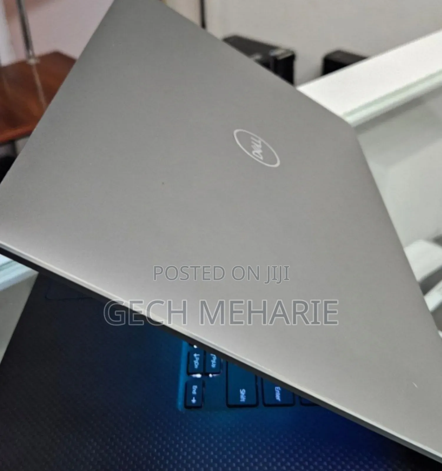 New Laptop Dell XPS 15 16GB Intel Core I9 SSD 512GB