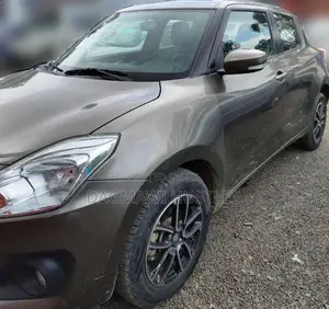 Suzuki Swift 2022 Gray