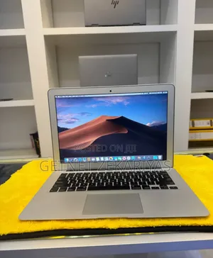 New Laptop Apple MacBook Air 2015 8GB Intel Core I7 SSD 128GB