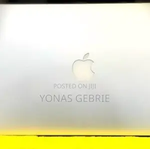 New Laptop Apple MacBook Air 2015 8GB Intel Core I5 SSD 128GB