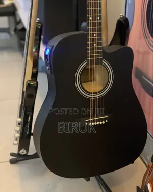 For Sales New Yamaha Guitar