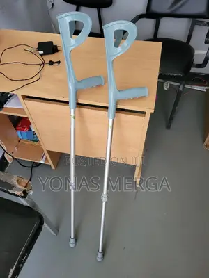 Adult Forearm Crutches號elbow Crutches鋼crutches for Elders