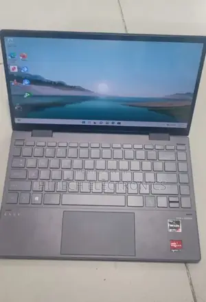 New Laptop HP Envy 4 8GB AMD Ryzen 5 SSD 256GB