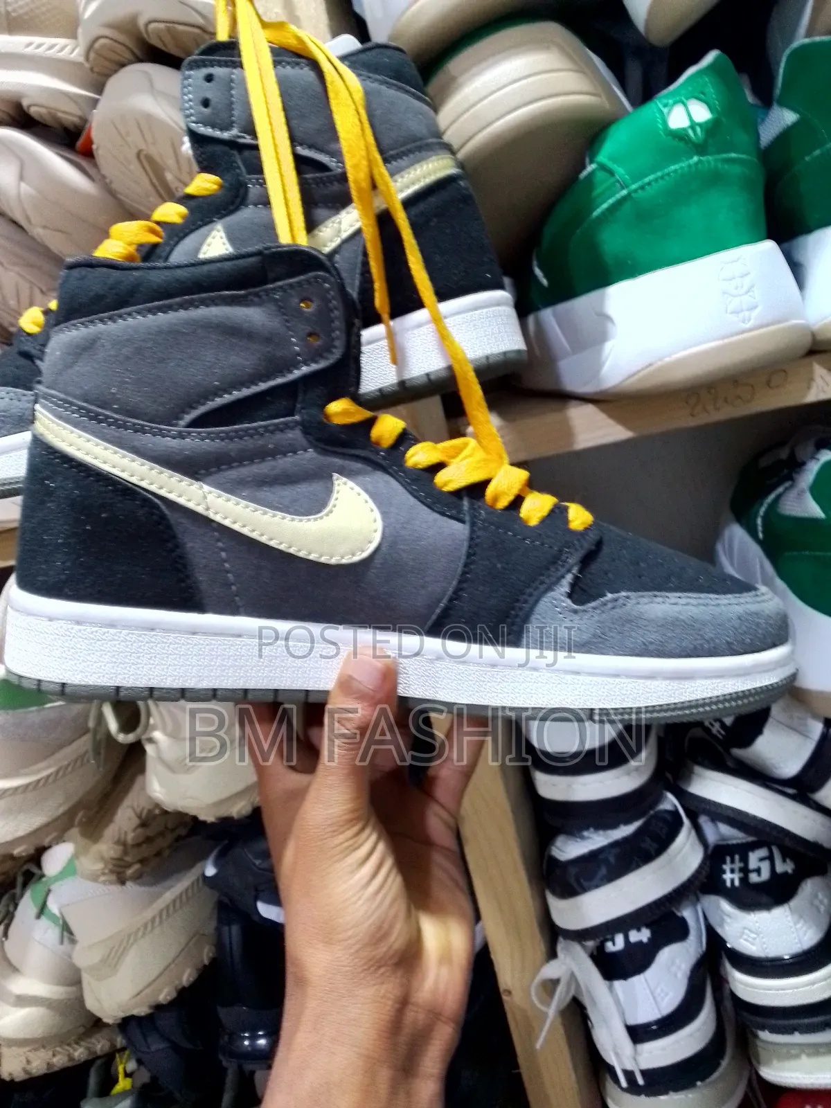 Air Jordan 1 Retro