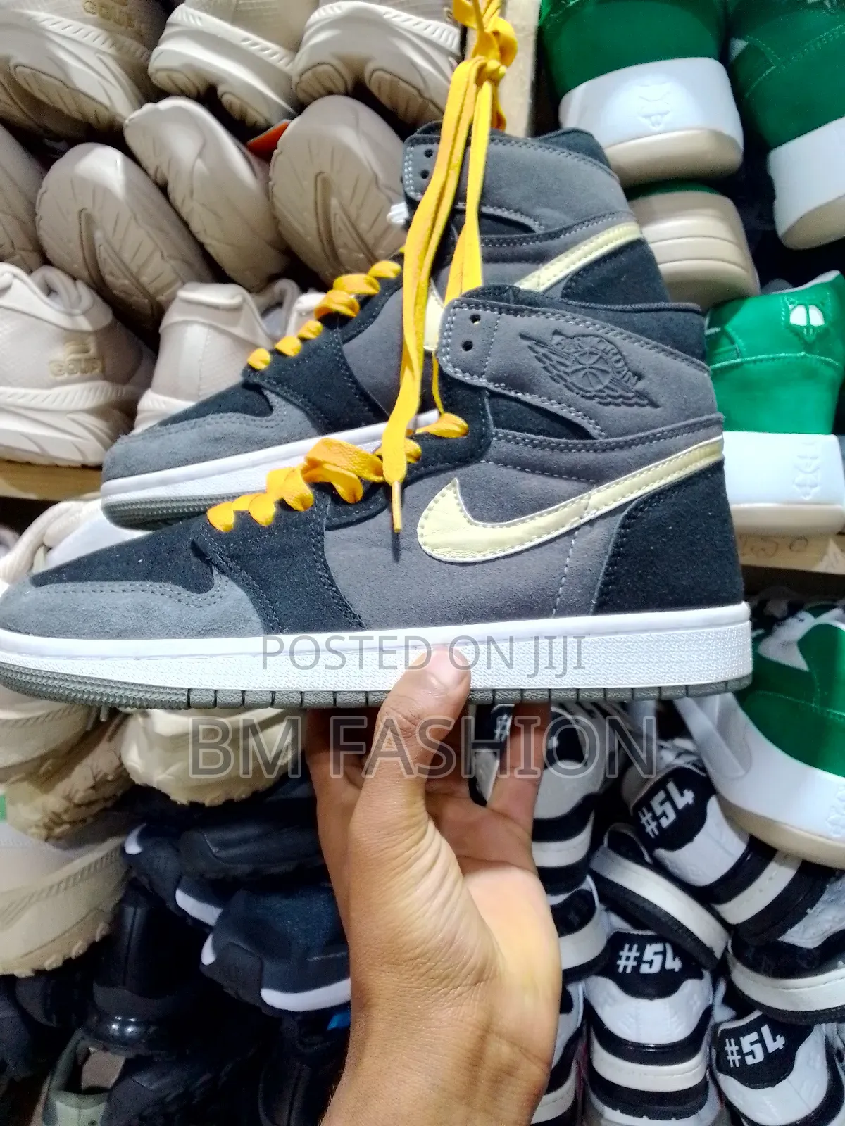 Air Jordan 1 Retro