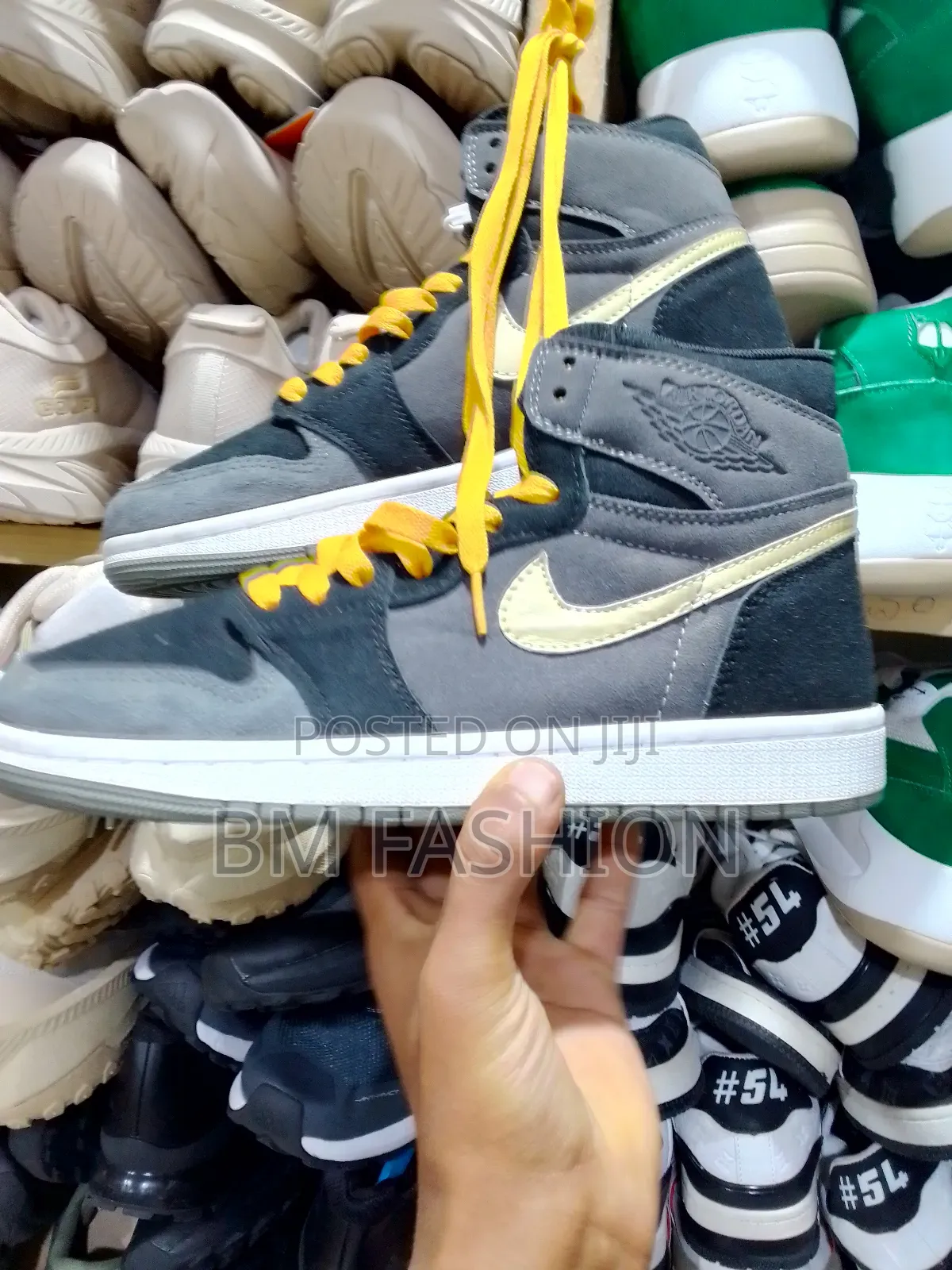 Air Jordan 1 Retro