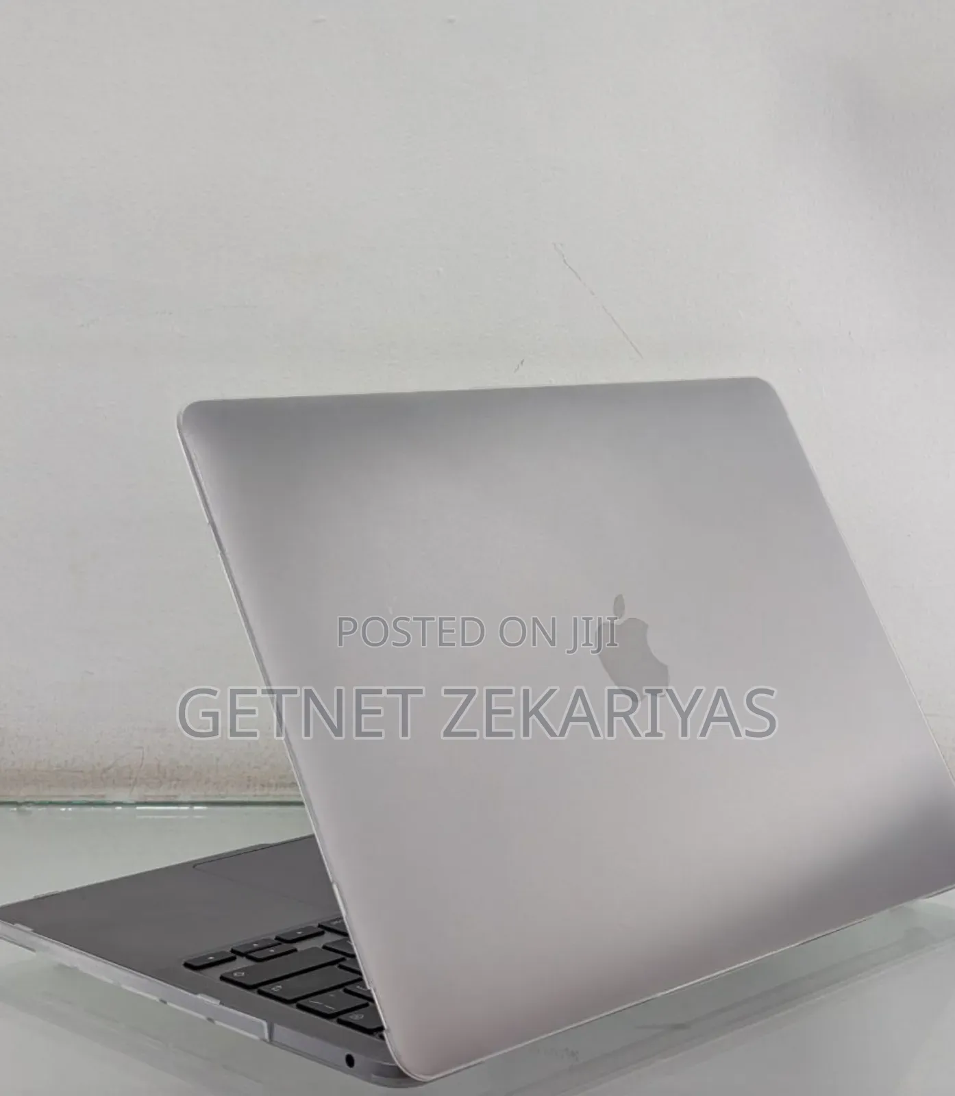 New Laptop Apple MacBook Pro M1 8GB Apple M1 SSD 256GB